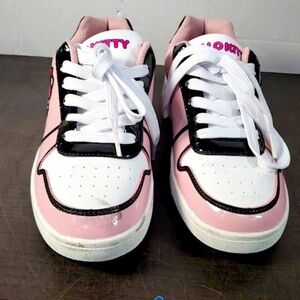 Saniro Hello Kitty Pink Size 8 Sneakers